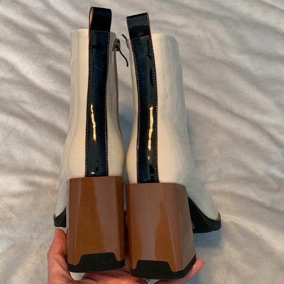 Azalea Wang size 7 ecru patent leather chunky brown heel boots disco side zip 7 - Picture 8 of 8